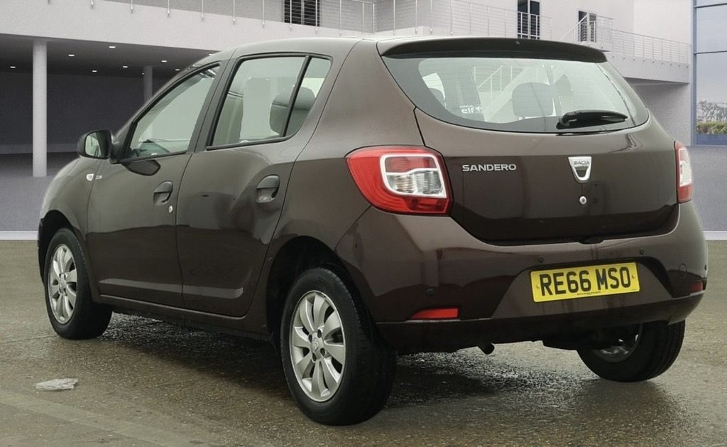 Used Dacia Sandero 2016 for sale - 77205416: Photo 2