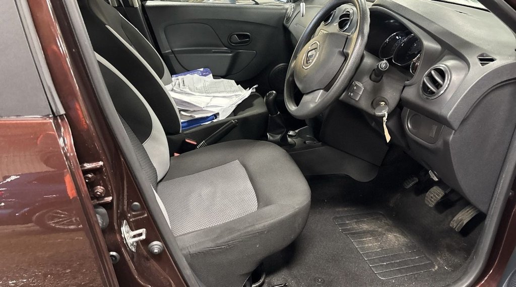 Used Dacia Sandero 2016 for sale - 77205416: Photo 3