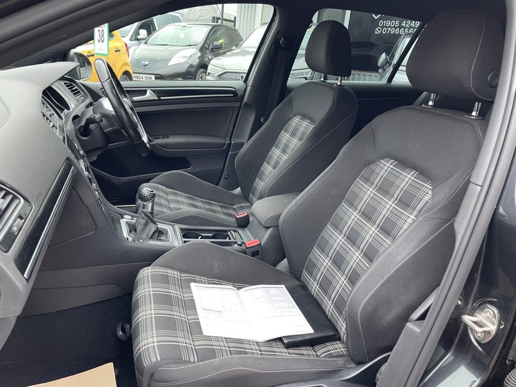 Used Volkswagen Golf 2016 for sale - 77820844: Photo 11