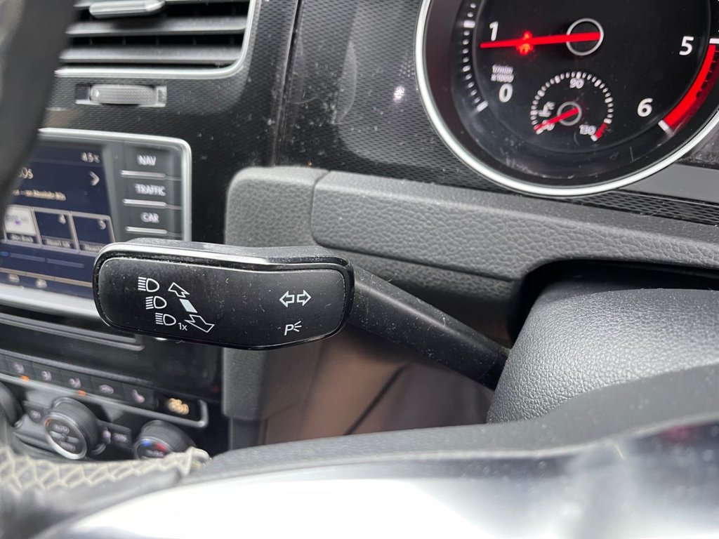 Used Volkswagen Golf 2016 for sale - 77820844: Photo 24