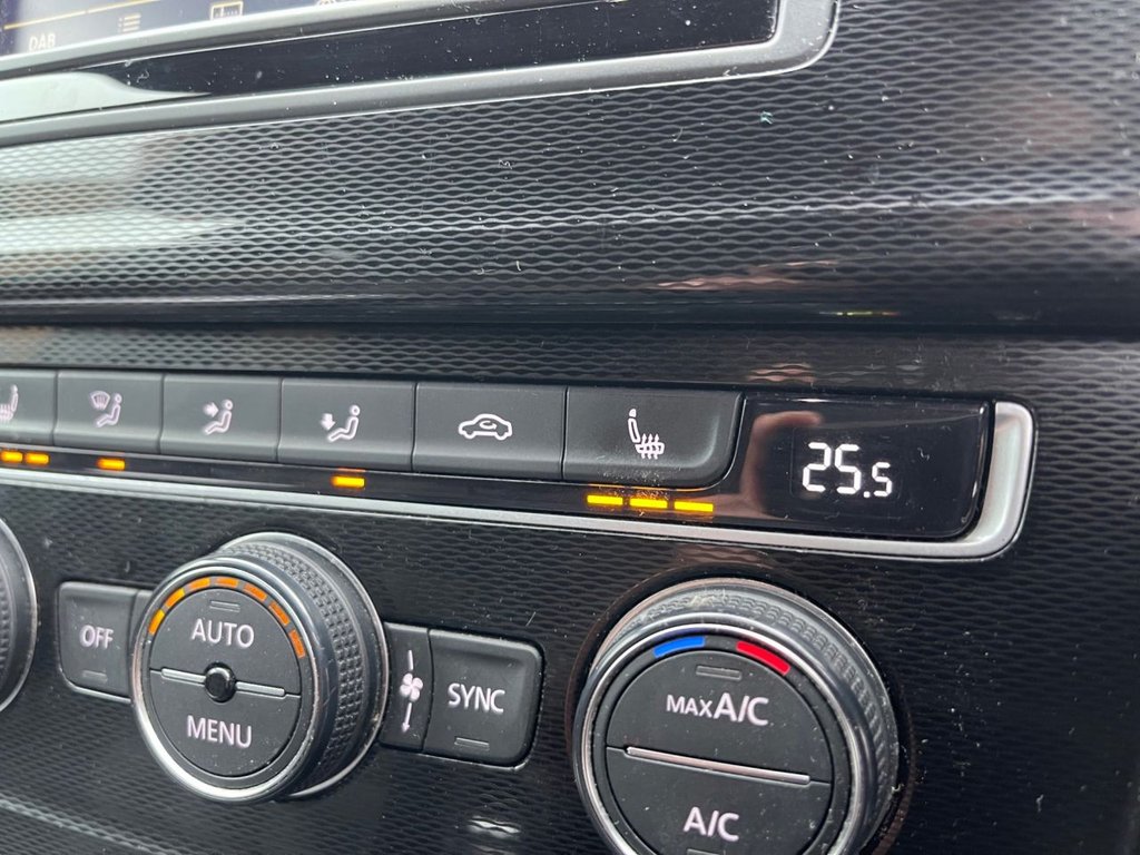 Used Volkswagen Golf 2016 for sale - 77820844: Photo 27