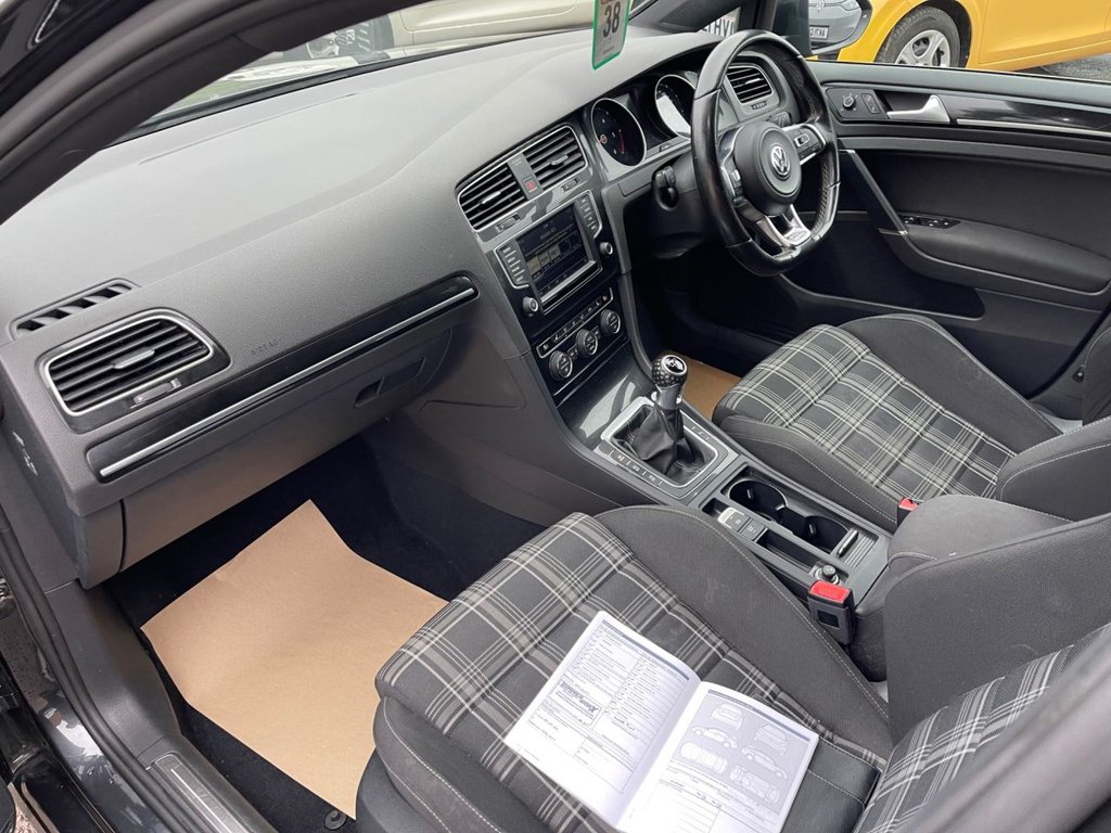 Used Volkswagen Golf 2016 for sale - 77820844: Photo 7