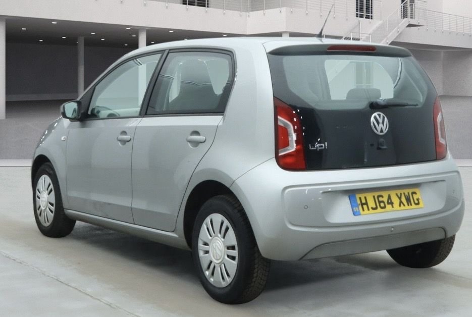 Used Volkswagen up! 2014 for sale - 77799802: Photo 2