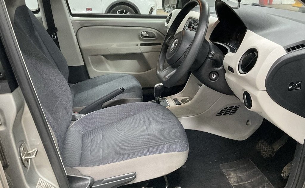 Used Volkswagen up! 2014 for sale - 77799802: Photo 3