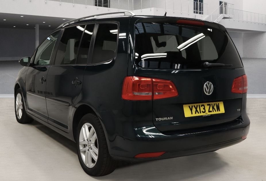 Used Volkswagen Touran 2013 for sale - 76202925: Photo 2