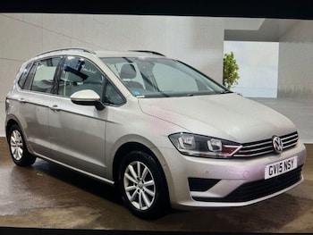 Used Volkswagen Golf SV 2015 for sale - 78220793: Photo