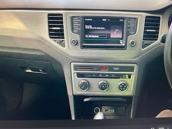 Used Volkswagen Golf SV 2015 for sale - 78220793: Photo