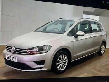 Used Volkswagen Golf SV 2015 for sale - 78220793: Photo