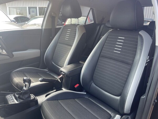 Used Kia Stonic 2019 for sale - 75537899: Photo 11