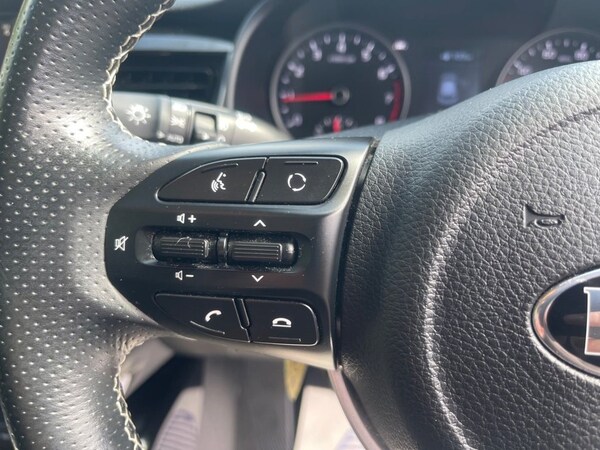 Used Kia Stonic 2019 for sale - 75537899: Photo 19