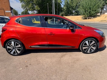 Used Renault Clio 2015 for sale - 79449916: Photo