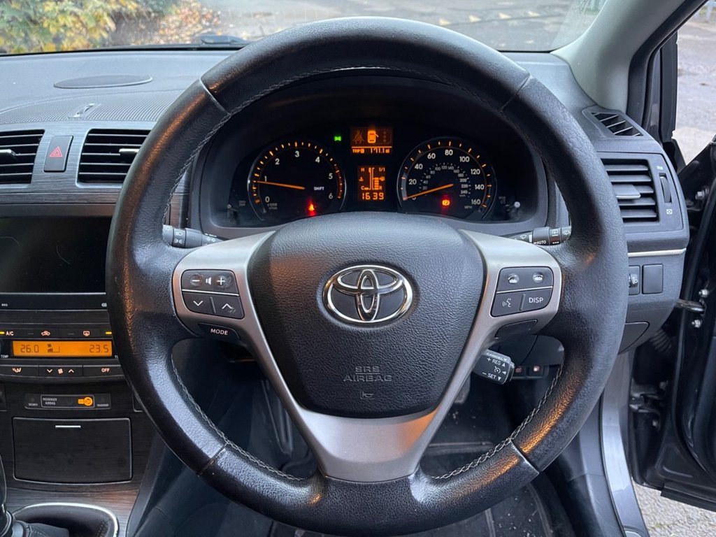 Used Toyota Avensis 2011 for sale - 76496634: Photo 10