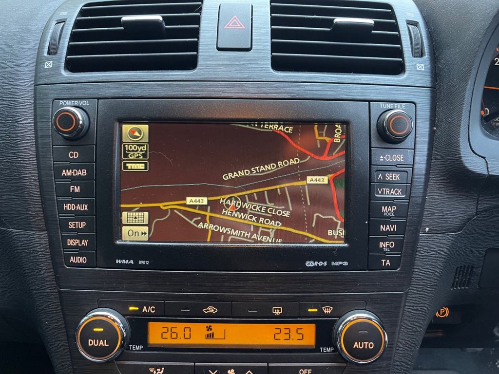 Used Toyota Avensis 2011 for sale - 76496634: Photo 12