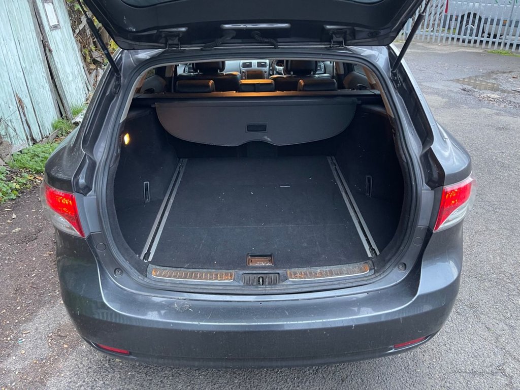 Used Toyota Avensis 2011 for sale - 76496634: Photo 7