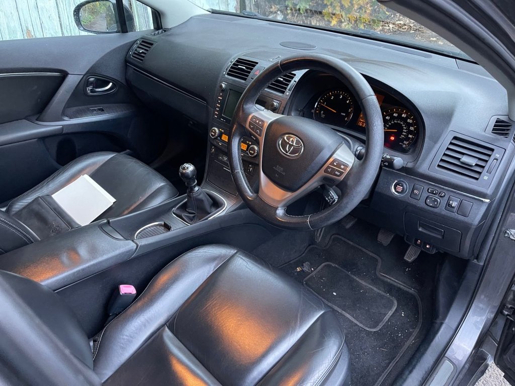 Used Toyota Avensis 2011 for sale - 76496634: Photo 8