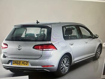 Used Volkswagen Golf 2018 for sale - 79843431: Photo