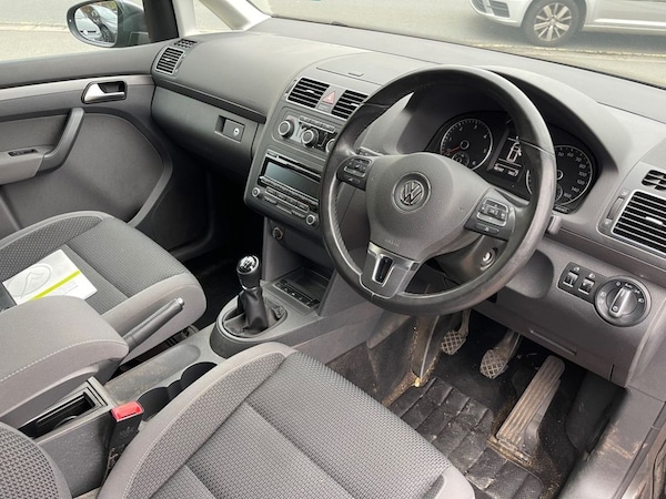 Used Volkswagen Touran 2014 for sale - 76216898: Photo 10
