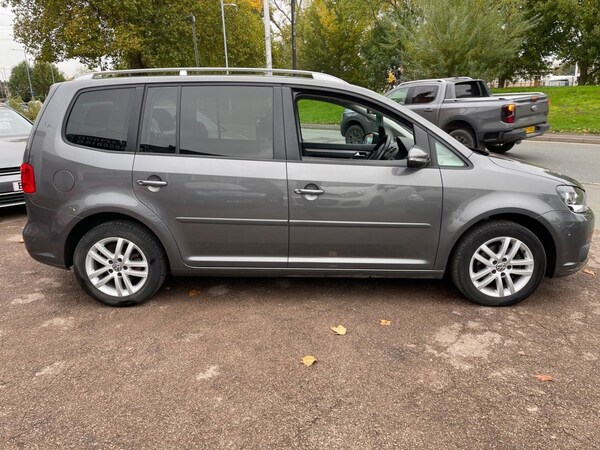 Used Volkswagen Touran 2014 for sale - 76216898: Photo 4