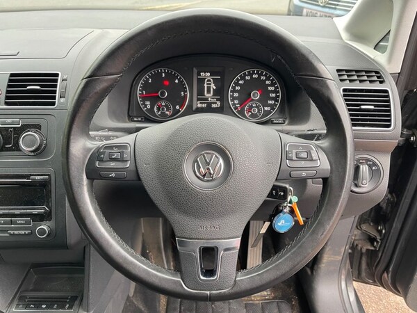 Used Volkswagen Touran 2014 for sale - 76216898: Photo 9