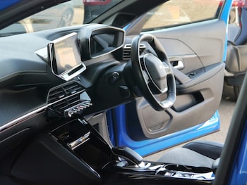 Used Peugeot 208 2020 for sale - 78670967: Photo