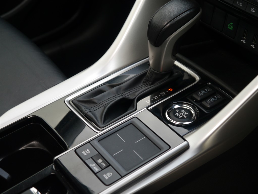 Used Mitsubishi Eclipse Cross 2019 for sale - 76355321: Photo 7