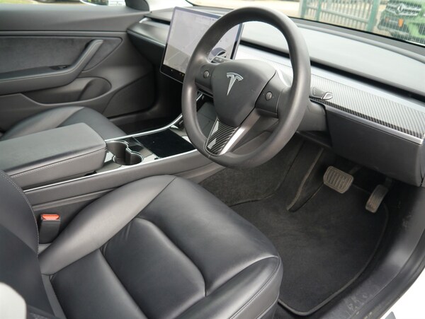Used Tesla Model 3 2020 for sale - 76018302: Photo 8