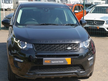 Used Land Rover Discovery Sport 2018 for sale - 79127557: Photo
