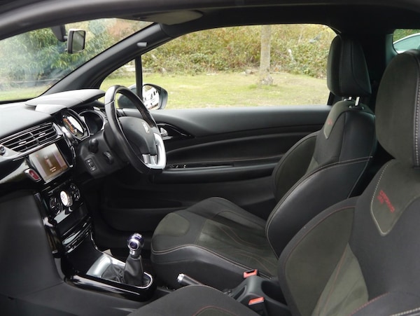 Used DS Automobiles DS 3 2017 for sale - 76261790: Photo 2