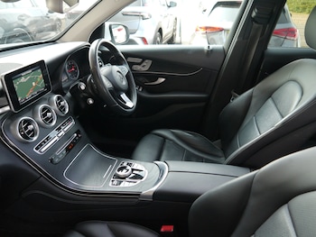 Used Mercedes-Benz 220 2018 for sale - 79254885: Photo