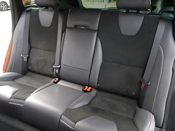 Used Volvo XC60 2014 for sale - 76140471: Photo 4
