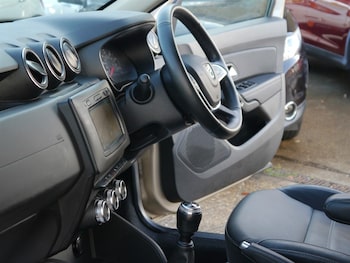 Used Dacia Duster 2019 for sale - 75784119: Photo