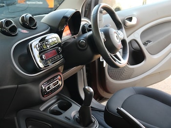 Used smart fortwo 2018 for sale - 78880583: Photo