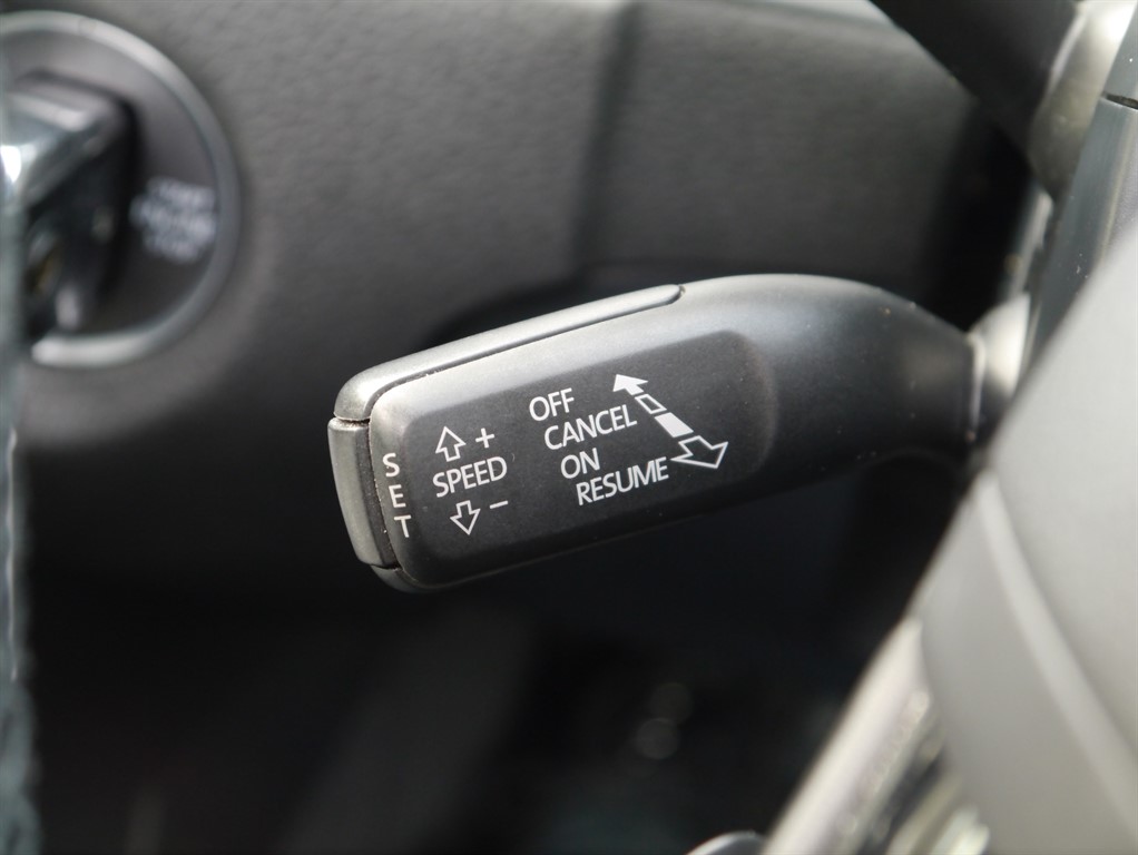 Used Volkswagen Touareg 2016 for sale - 76818083: Photo 2