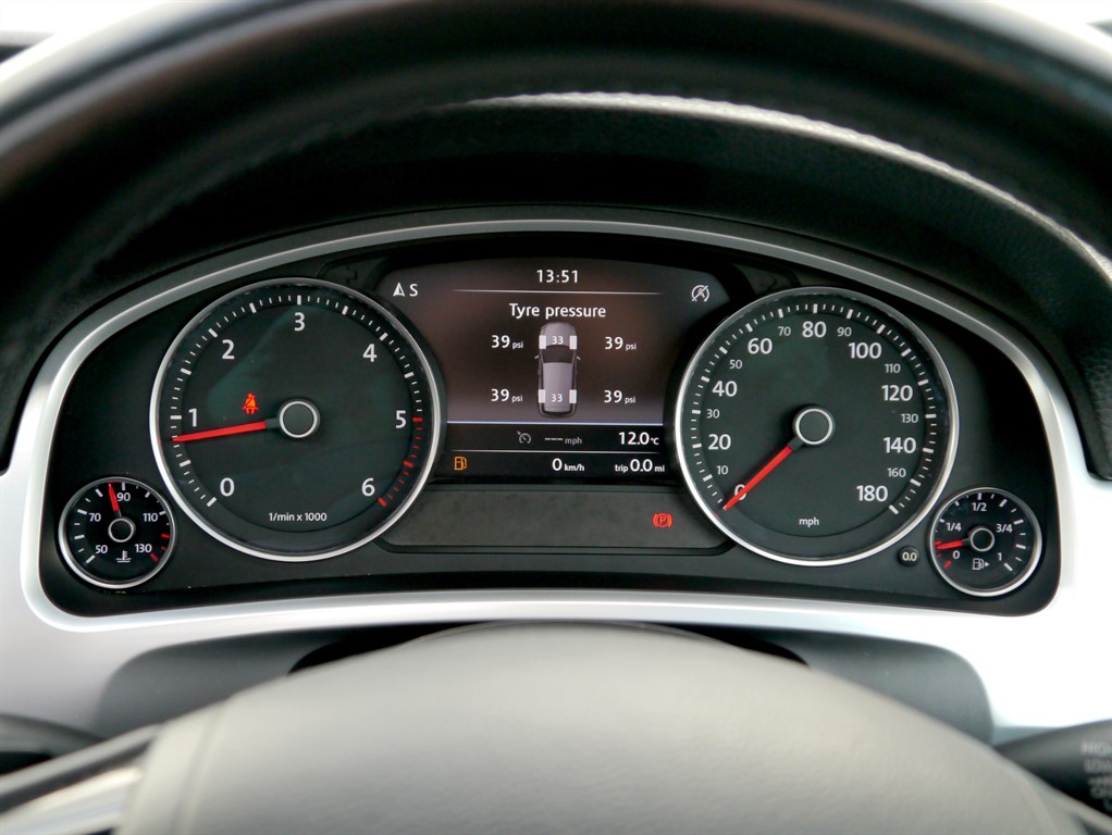 Used Volkswagen Touareg 2016 for sale - 76818083: Photo 4