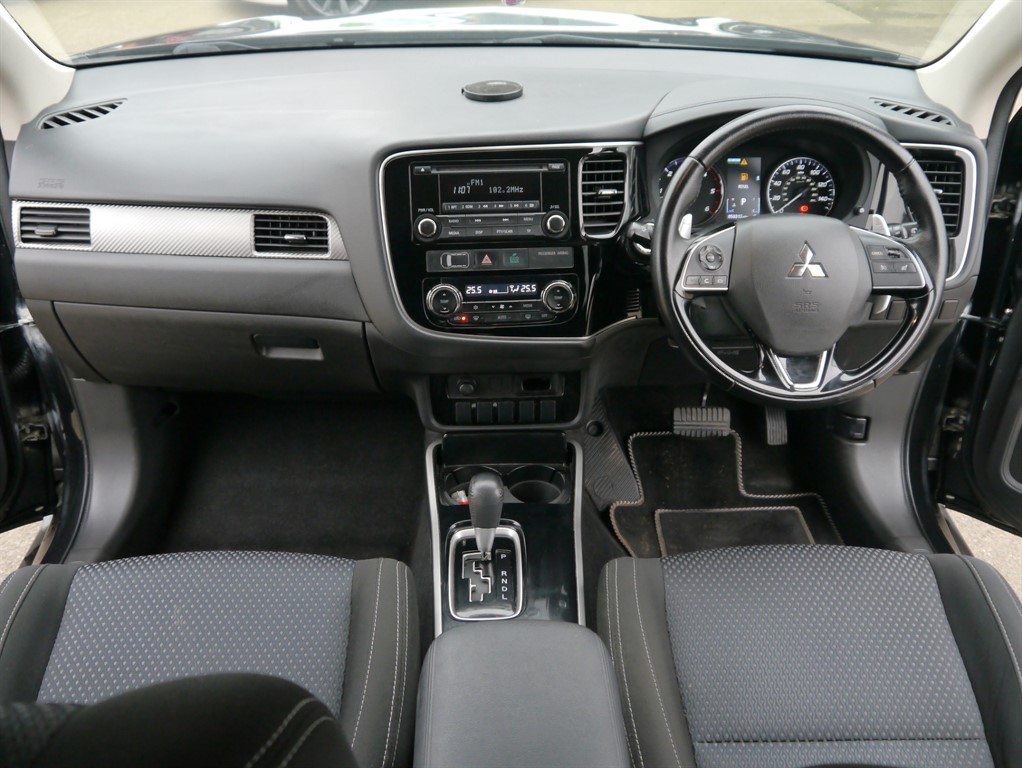 Used Mitsubishi Outlander 2017 for sale - 77795241: Photo 2