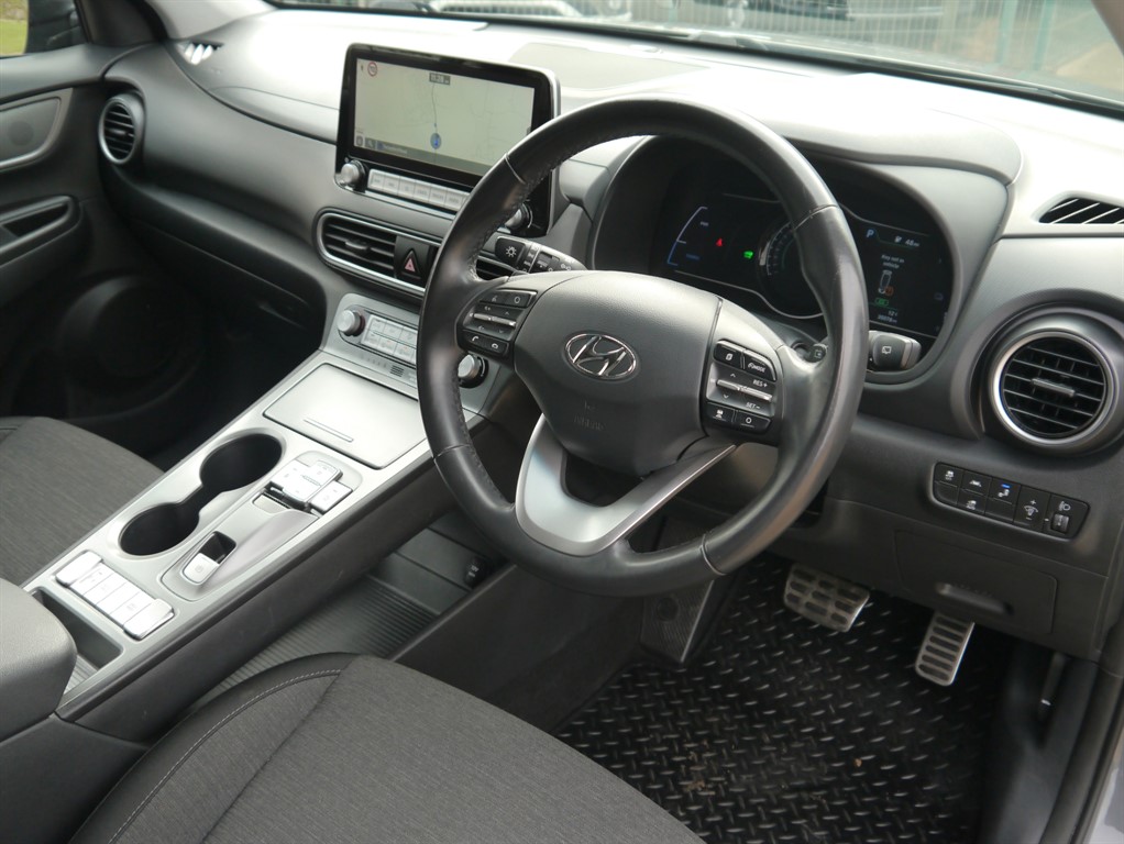 Used Hyundai KONA 2020 for sale - 76285653: Photo 2
