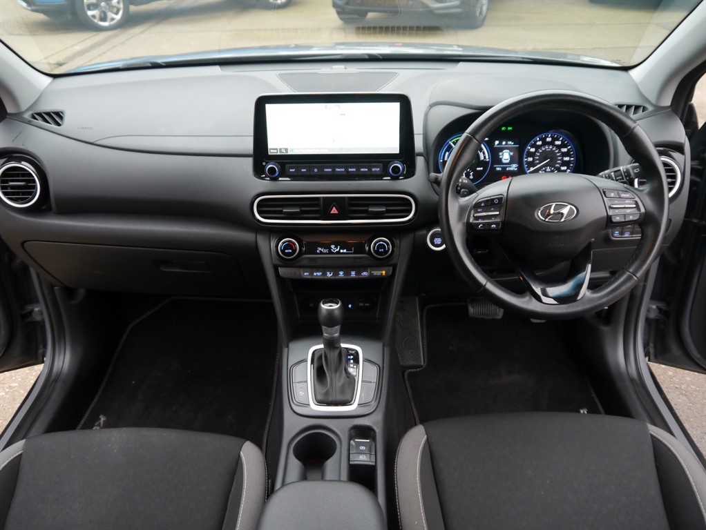 Used Hyundai KONA 2021 for sale - 77636341: Photo 2