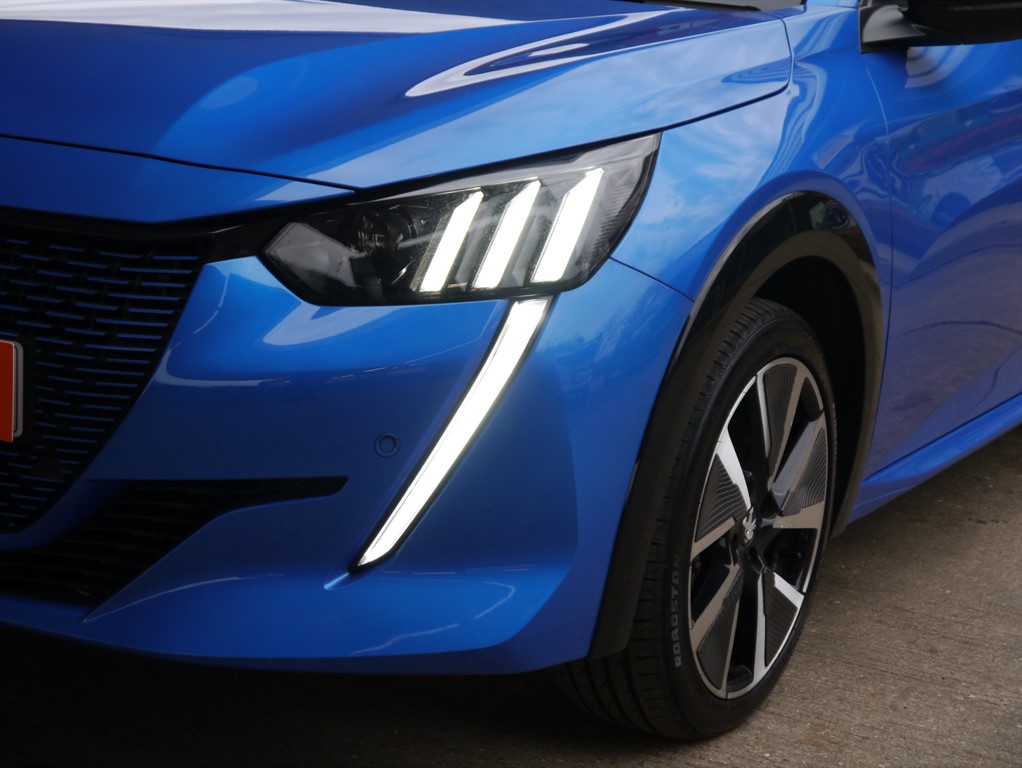 Used Peugeot 208 2020 for sale - 76351130: Photo 8
