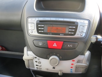 Used Peugeot 107 2014 for sale - 77890217: Photo