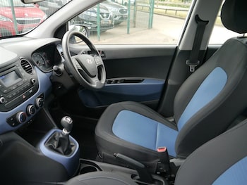 Used Hyundai i10 2015 for sale - 78757475: Photo