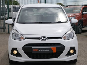 Used Hyundai i10 2015 for sale - 78757475: Photo