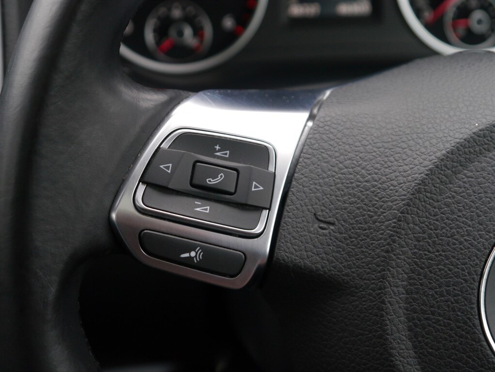 Used Volkswagen Tiguan 2016 for sale - 77600733: Photo 9