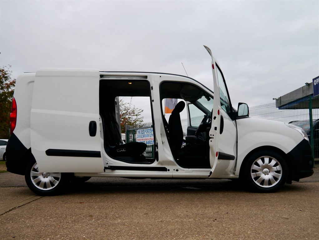 Used Vauxhall Combo 2018 for sale - 76297773: Photo 4