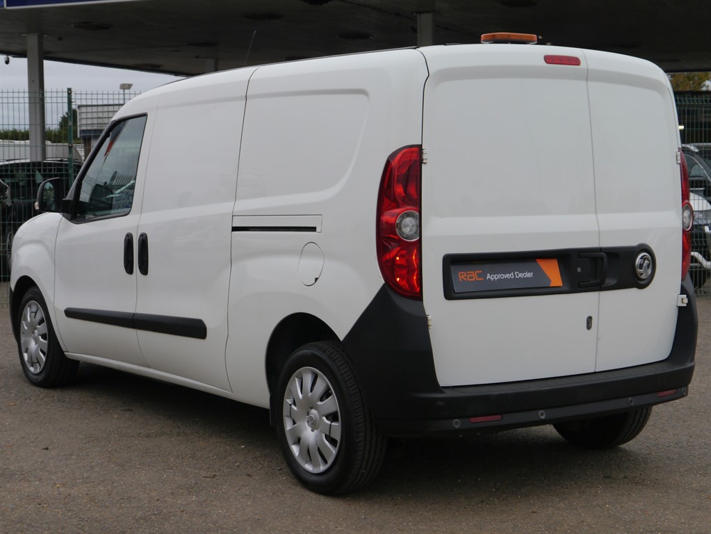 Used Vauxhall Combo 2018 for sale - 76297773: Photo 5