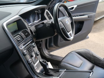 Used Volvo XC60 2015 for sale - 79339125: Photo