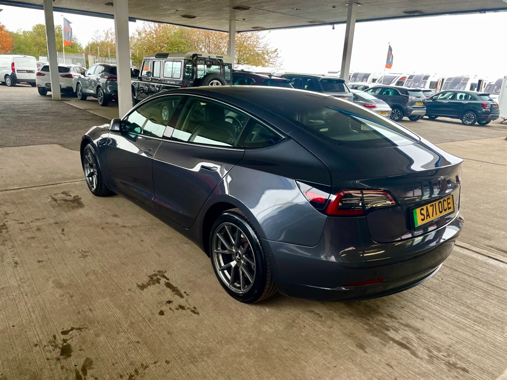 Used Tesla Model 3 2021 for sale - 76400909: Photo 5