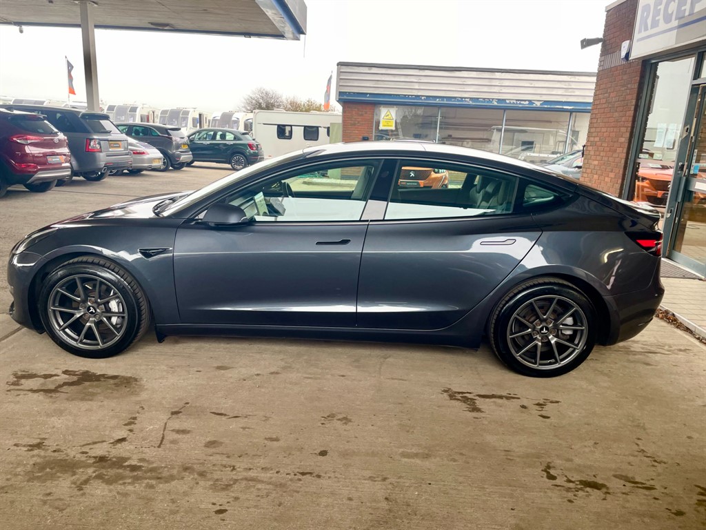 Used Tesla Model 3 2021 for sale - 76400909: Photo 6