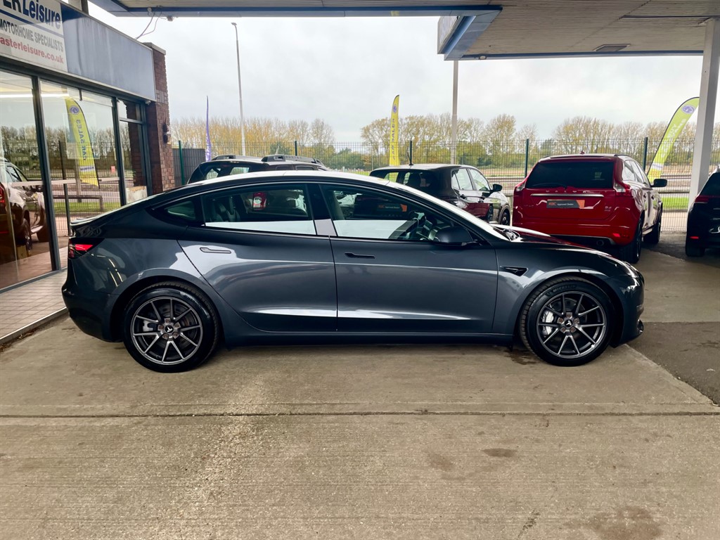 Used Tesla Model 3 2021 for sale - 76400909: Photo 8
