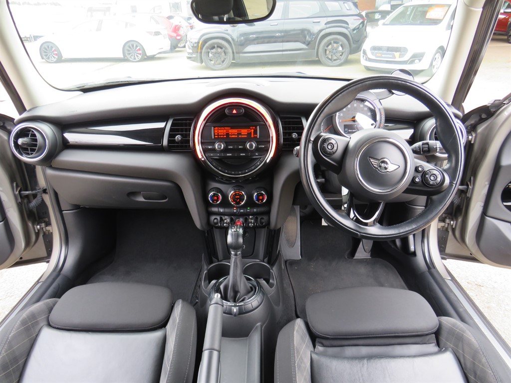 Used MINI Cooper 2017 for sale - 77911527: Photo 2