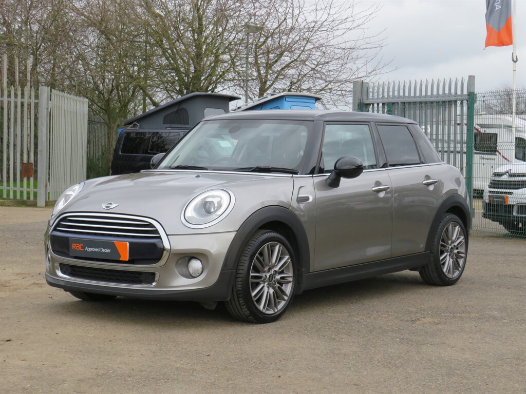 Used MINI Cooper 2017 for sale - 77911527: Photo 8